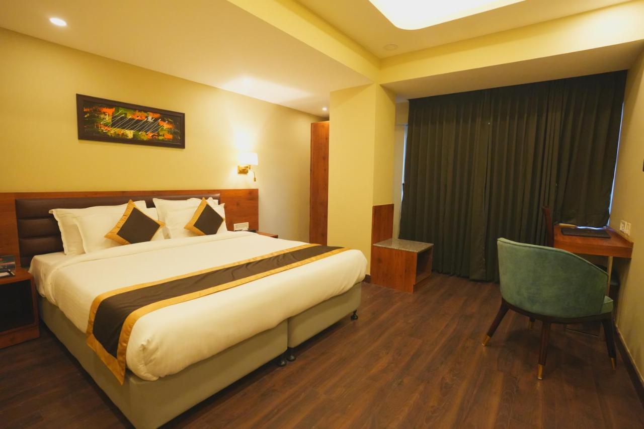 Hotel Cp Palace Patna  Exterior photo