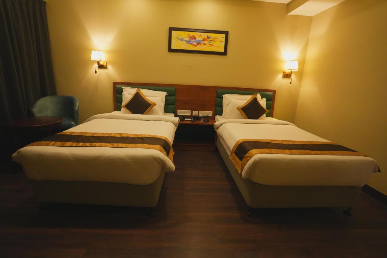 Hotel Cp Palace Patna  Exterior photo