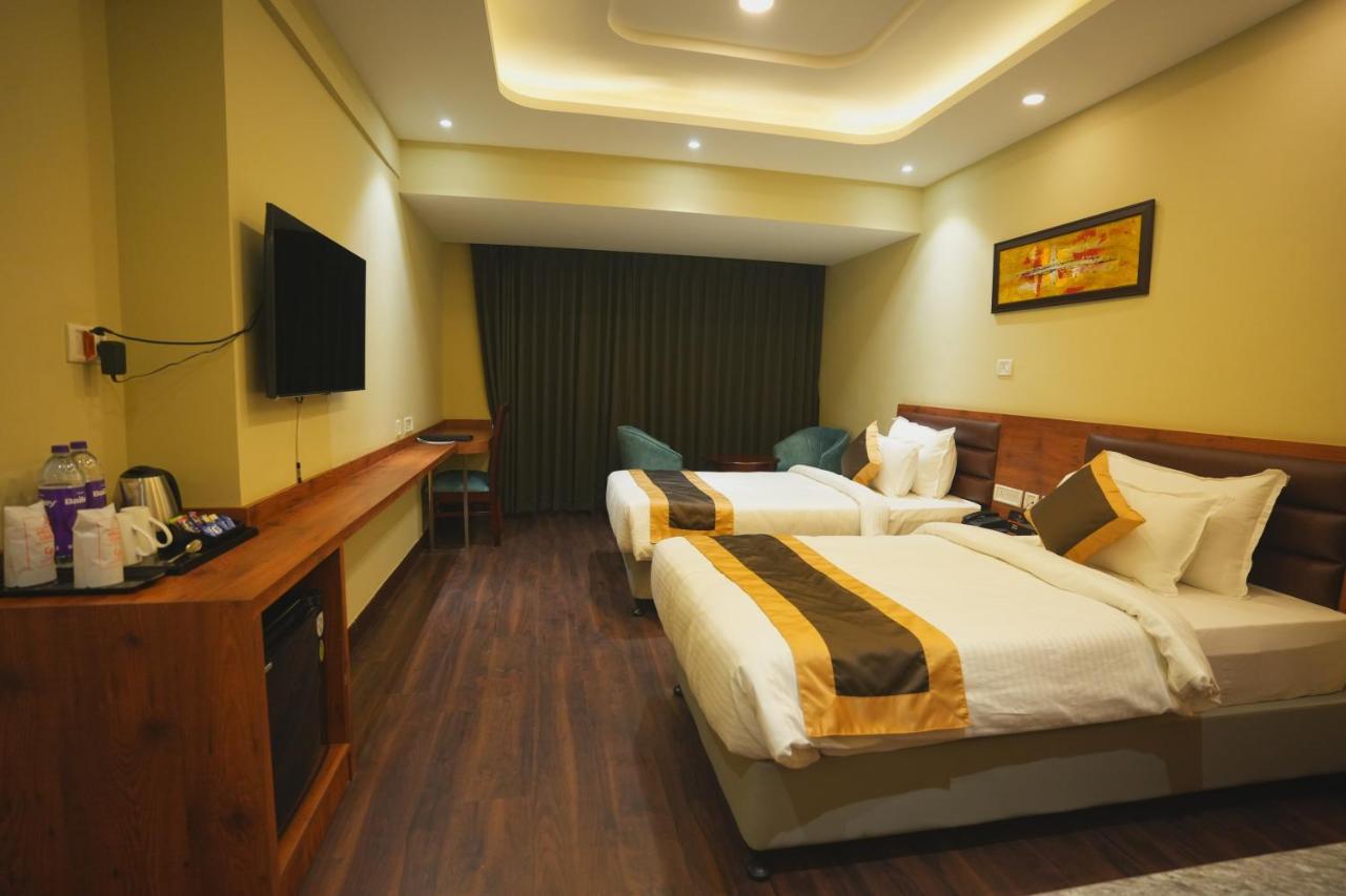 Hotel Cp Palace Patna  Exterior photo
