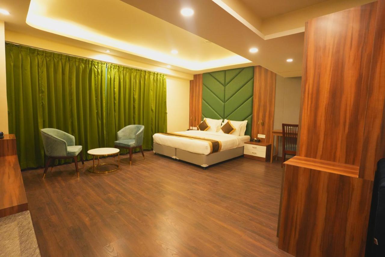 Hotel Cp Palace Patna  Exterior photo